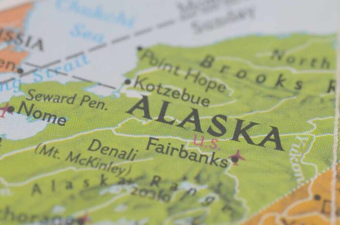 Map of Alaska highlighting towns and geographic features