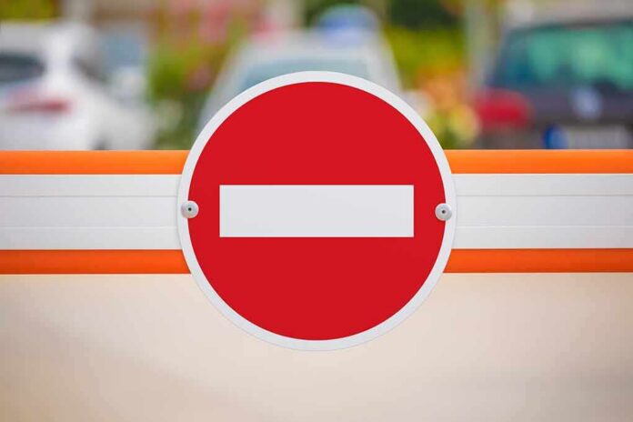 shutterstock_1132563275 No entry sign on a barrier gate